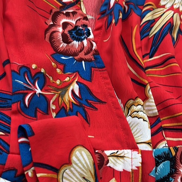 NWOT Pretty Little Thing Maxi - Picture 5 of 8